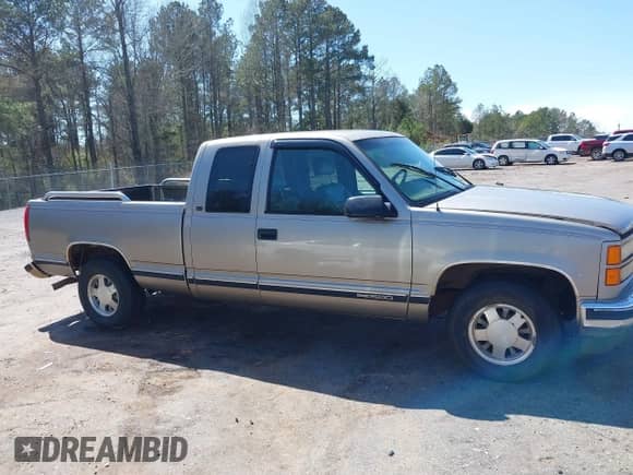 1998 GMC Sierra 1500 с VIN 1GTEC19R7WR508703, выставлен на аукционе IAAI как лот 41764066 с пробегом 365 281 миль миль и . История ставок и продаж доступна на DreamBid. Изображение 13.