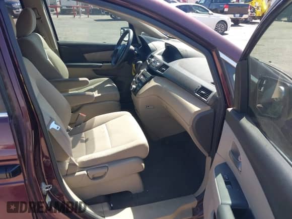 2011 Honda Odyssey LX с VIN 5FNRL5H28BB046861, выставлен на аукционе IAAI как лот 42928148 с пробегом 130 116 миль миль и . История ставок и продаж доступна на DreamBid. Изображение 5.