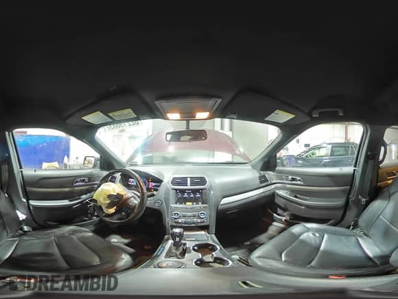 2018 Ford Explorer XLT с VIN 1FM5K8D81JGB50279, выставлен на аукционе Copart как лот 82219685 с пробегом 96 496 миль миль и Списание • Salvage title. История ставок и продаж доступна на DreamBid. Изображение 15.