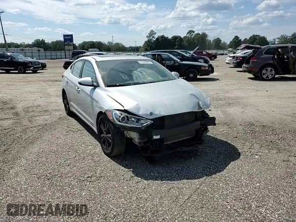 2018 Hyundai Elantra SEL z VIN 5NPD84LF1JH324998, wystawiony jako Copart lot #81449605 z przebiegiem 101 411 mil mil oraz Nie do naprawy • Non repairable. Historia ofert i sprzedaży dostępna na DreamBid. Obrazek 14.