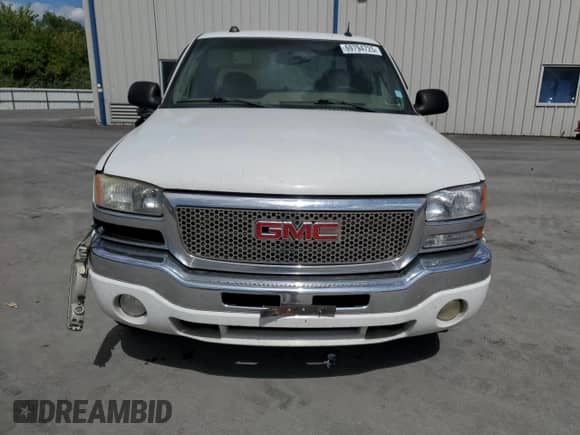 2004 GMC Sierra 1500 SLT z VIN 2GTEK19T841367242, wystawiony jako Copart lot #69794725 z przebiegiem 256 017 mil mil oraz Szkoda całkowita • Salvage title. Historia ofert i sprzedaży dostępna na DreamBid. Obrazek 5.
