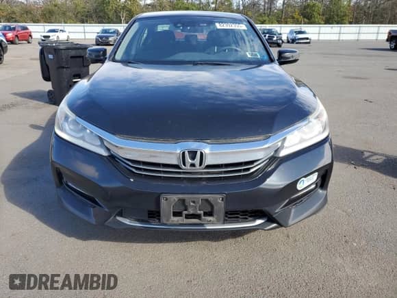 2017 Honda Accord с VIN JHMCR6F3XHC005075, выставлен на аукционе Copart как лот 82392355 с пробегом 135 877 миль миль и Списание • Salvage title. История ставок и продаж доступна на DreamBid. Изображение 5.