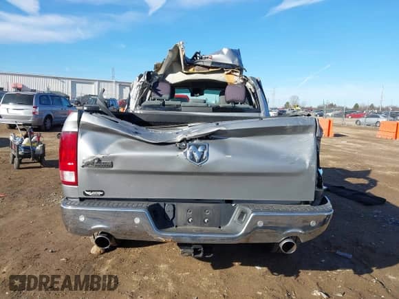 2019 Ram 1500 Big Horn z VIN 3C6RR6LT3KG605321, wystawiony jako IAAI lot #41053497 z przebiegiem 113 853 mil mil oraz . Historia ofert i sprzedaży dostępna na DreamBid. Obrazek 16.