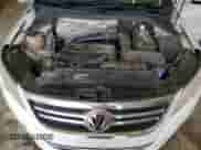 2009 Volkswagen Tiguan SE с VIN WVGBV75N29W001972, выставлен на аукционе Copart как лот 66775325 с пробегом 197 867 миль миль и Списание • Salvage title. История ставок и продаж доступна на DreamBid. Изображение 12.
