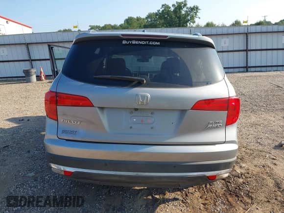 2017 Honda Pilot Elite with VIN 5FNYF6H09HB064057, listed as a IAAI auction lot 42933904 with 51,184 mi miles and . Bid and sale history available at DreamBid. Image 22.