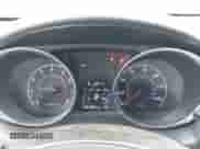 2021 Mitsubishi Outlander ES z VIN JA4APUAU7MU032574, wystawiony jako IAAI lot #42340678 z przebiegiem 81 863 mil mil oraz . Historia ofert i sprzedaży dostępna na DreamBid. Obrazek 7.