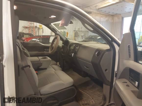 2008 Ford F-150 XLT с VIN 1FTPX14V48FC25097, выставлен на аукционе IAAI как лот 43370077 с пробегом 147 558 миль миль и . История ставок и продаж доступна на DreamBid. Изображение 5.