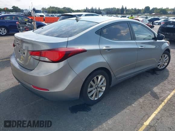 2014 Hyundai Elantra SE z VIN KMHDH4AE8EU156827, wystawiony jako IAAI lot #43175500 z przebiegiem 113 761 mil mil oraz . Historia ofert i sprzedaży dostępna na DreamBid. Obrazek 4.