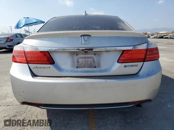 2014 Honda Accord EX-L с VIN 1HGCR6F58EA005149, выставлен на аукционе Copart как лот 80411865 с пробегом 239 220 миль миль и Списание • Salvage title. История ставок и продаж доступна на DreamBid. Изображение 6.