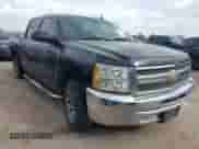 2012 Chevrolet Silverado 1500 LS z VIN 3GCPCREA7CG105775, wystawiony jako IAAI lot #41752232 z przebiegiem 271 970 mil mil oraz . Historia ofert i sprzedaży dostępna na DreamBid. Obrazek 1.
