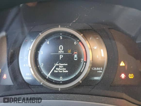 2017 Lexus IS 200t с VIN JTHBA1D23H5044269, выставлен на аукционе Copart как лот 82101735 с пробегом 126 865 миль миль и Списание • Salvage title. История ставок и продаж доступна на DreamBid. Изображение 9.