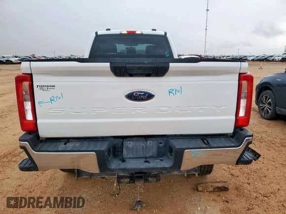 2023 Ford F-250 XLT с VIN 1FT7X2BT1PEC14148, выставлен на аукционе Copart как лот 62946745 с пробегом 40 409 миль миль и Списание • Salvage title. История ставок и продаж доступна на DreamBid. Изображение 6.