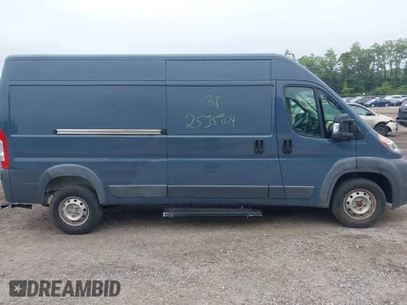 2018 Ram ProMaster Cargo z VIN 3C6TRVDG2JE161358, wystawiony jako IAAI lot #42462742 z przebiegiem Nie podano mil oraz . Historia ofert i sprzedaży dostępna na DreamBid. Obrazek 12.