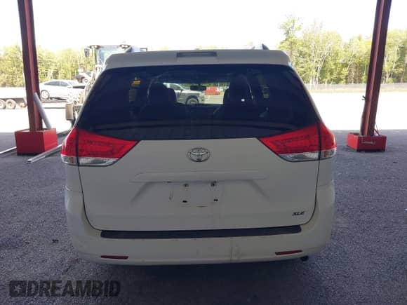 2011 Toyota Sienna XLE AAS with VIN 5TDYK3DC7BS107419, listed as a IAAI auction lot 43080723 with 169,485 mi miles and . Bid and sale history available at DreamBid. Image 16.