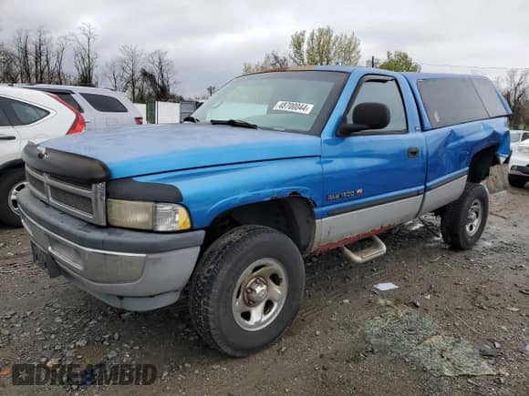 1998 Dodge 1500 with VIN 1B7HF16Y2WS627039, listed as a Copart auction lot 73058054 with 155,175 mi miles and Non repairable. Bid and sale history available at DreamBid. Image 1.