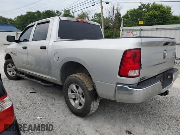 2018 Ram 1500 Tradesman z VIN 1C6RR7KM5JS274717, wystawiony jako Copart lot #61930744 z przebiegiem 115 880 mil mil oraz Czysty tytuł • Clean title. Historia ofert i sprzedaży dostępna na DreamBid. Obrazek 2.