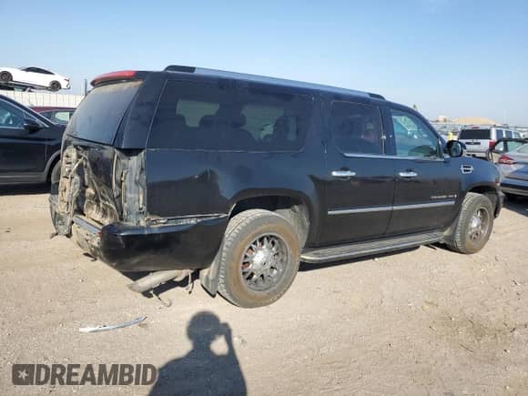 2008 Cadillac Escalade ESV с VIN 1GYFK66818R198559, выставлен на аукционе Copart как лот 84005015 с пробегом 240 223 миль миль и Списание • Salvage title. История ставок и продаж доступна на DreamBid. Изображение 3.