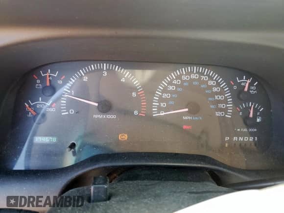 1999 Dodge 1500 with VIN 1B7HF13Z0XJ536971, listed as a Copart auction lot 84033895 with 174,678 mi miles and Salvage title. Bid and sale history available at DreamBid. Image 9.