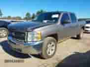 2012 Chevrolet Silverado 1500 LS z VIN 3GCPCREAXCG228826, wystawiony jako IAAI lot #41155616 z przebiegiem 223 683 mil mil oraz . Historia ofert i sprzedaży dostępna na DreamBid. Obrazek 2.