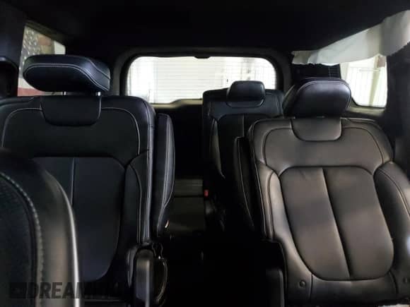 2023 Jeep Grand Cherokee Overland с VIN 1C4RJKDG8P8805067, выставлен на аукционе Copart как лот 47383225 с пробегом 34 778 миль миль и Списание • Salvage title. История ставок и продаж доступна на DreamBid. Изображение 10.