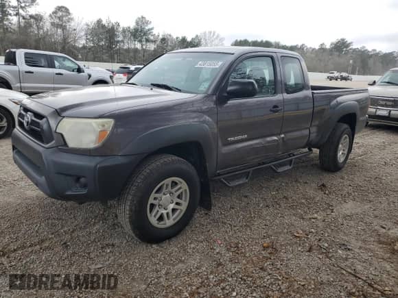 2015 Toyota Tacoma PreRunner with VIN 5TFTX4GN9FX039509, listed as a Copart auction lot 43815055 with 175,462 mi miles and Salvage title. Bid and sale history available at DreamBid. Image 1.