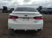 2021 Toyota Camry SE z VIN 4T1S11AK5MU561378, wystawiony jako Copart lot #51075785 z przebiegiem 80 781 mil mil oraz Szkoda całkowita • Salvage title. Historia ofert i sprzedaży dostępna na DreamBid. Obrazek 6.