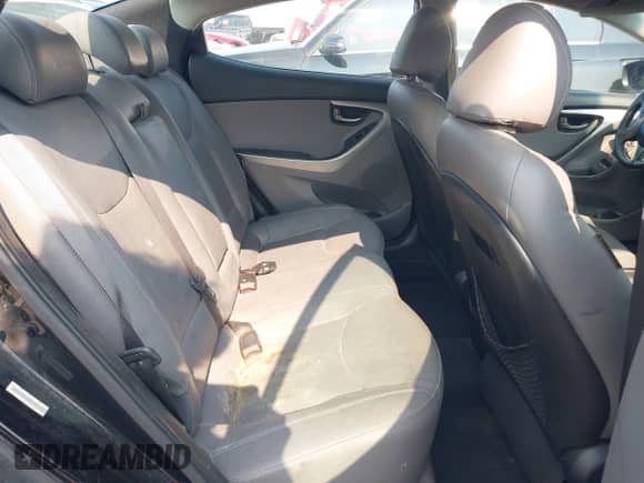 2013 Hyundai Elantra GLS z VIN KMHDH4AEXDU656597, wystawiony jako IAAI lot #42389315 z przebiegiem 173 093 mil mil oraz . Historia ofert i sprzedaży dostępna na DreamBid. Obrazek 8.