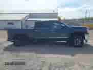 2018 GMC Sierra 1500 SLT z VIN 3GTU2NEC1JG470434, wystawiony jako IAAI lot #43335361 z przebiegiem 79 283 mil mil oraz . Historia ofert i sprzedaży dostępna na DreamBid. Obrazek 13.