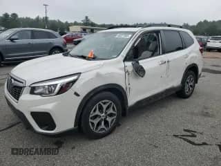 2020 Subaru Forester Premium z VIN JF2SKAJC8LH421585, wystawiony jako Copart lot #68327985 z przebiegiem 94 482 mil mil oraz Szkoda całkowita • Salvage title. Historia ofert i sprzedaży dostępna na DreamBid. Obrazek 1.