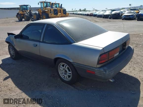 1994 Chevrolet Cavalier z VIN 1G1JC1444R7366488, wystawiony jako IAAI lot #42257431 z przebiegiem Nie podano mil oraz . Historia ofert i sprzedaży dostępna na DreamBid. Obrazek 3.