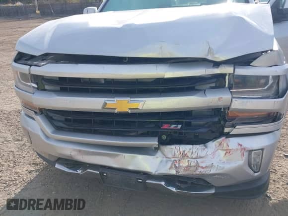 2016 Chevrolet Silverado 1500 LT z VIN 1GCVKRECXGZ221862, wystawiony jako IAAI lot #43234455 z przebiegiem 37 231 mil mil oraz . Historia ofert i sprzedaży dostępna na DreamBid. Obrazek 6.