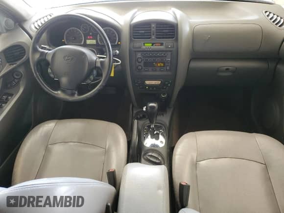 2006 Hyundai Santa Fe GLS с VIN KM8SC13E56U098615, выставлен на аукционе Copart как лот 61977545 с пробегом 87 282 миль миль и На запчасти • Non repairable. История ставок и продаж доступна на DreamBid. Изображение 8.