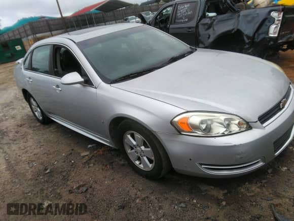 2009 Chevrolet Impala LT with VIN 2G1WT57K391206090, listed as a IAAI auction lot 43344400 with 170,593 mi miles and . Bid and sale history available at DreamBid. Image 1.