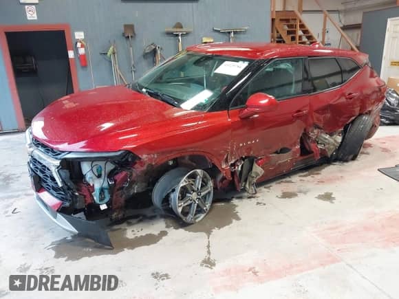 2024 Chevrolet Blazer LT with VIN 3GNKBCR44RS262787, listed as a IAAI auction lot 43225786 with 22,683 mi miles and . Bid and sale history available at DreamBid. Image 17.