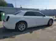 2016 Chrysler 300 Anniversary Edition с VIN 2C3CCAAG0GH161450, выставлен на аукционе Copart как лот 61992645 с пробегом 122 656 миль миль и Списание • Salvage title. История ставок и продаж доступна на DreamBid. Изображение 3.