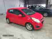 2013 Chevrolet Spark LT z VIN KL8CC6S97DC604726, wystawiony jako Copart lot #54946575 z przebiegiem 282 798 mil mil oraz Czysty tytuł • Clean title. Historia ofert i sprzedaży dostępna na DreamBid. Obrazek 4.