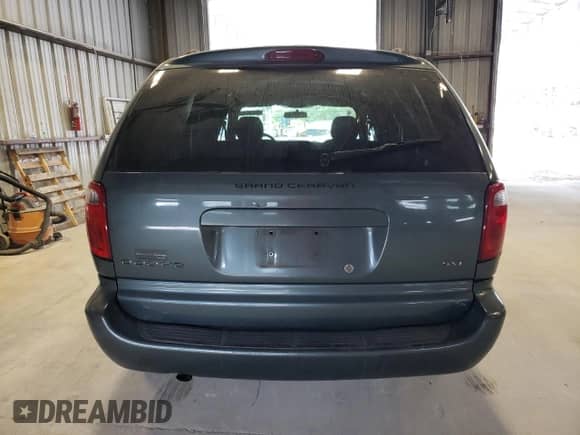 2006 Dodge Grand Caravan SXT z VIN 2D4GP44L16R792201, wystawiony jako Copart lot #72609894 z przebiegiem 236 683 mil mil oraz Czysty tytuł • Clean title. Historia ofert i sprzedaży dostępna na DreamBid. Obrazek 6.