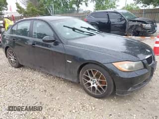 2008 BMW 3 Series 328xi с VIN WBAVC93588K042292, выставлен на аукционе IAAI как лот 42565917 с пробегом 179 188 миль миль и . История ставок и продаж доступна на DreamBid. Изображение 1.