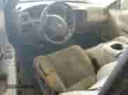 2002 Ford F-150 XL с VIN 1FTRX18L62NB98015, выставлен на аукционе Copart как лот 84873625 с пробегом 198 098 миль миль и Чистый • Clean title. История ставок и продаж доступна на DreamBid. Изображение 8.