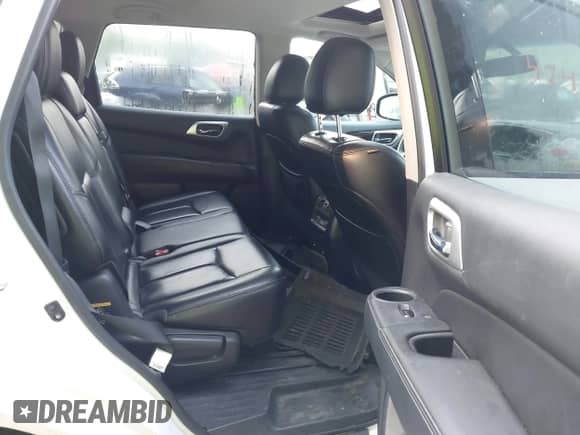 2015 Nissan Pathfinder SL with VIN 5N1AR2MM4FC700691, listed as a IAAI auction lot 42430043 with 167,202 mi miles and . Bid and sale history available at DreamBid. Image 8.