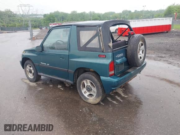 1996 Chevrolet Tracker с VIN 2CNBJ1860T6910906, выставлен на аукционе IAAI как лот 42257309 с пробегом 206 888 миль миль и . История ставок и продаж доступна на DreamBid. Изображение 3.