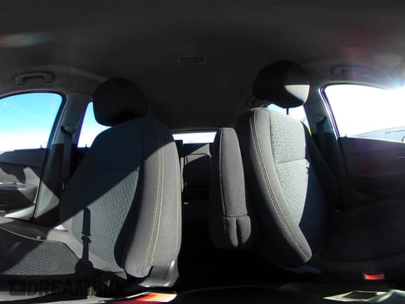 2018 Chevrolet Trax LS z VIN KL7CJNSBXJB647725, wystawiony jako IAAI lot #41909374 z przebiegiem 68 135 mil mil oraz . Historia ofert i sprzedaży dostępna na DreamBid. Obrazek 18.