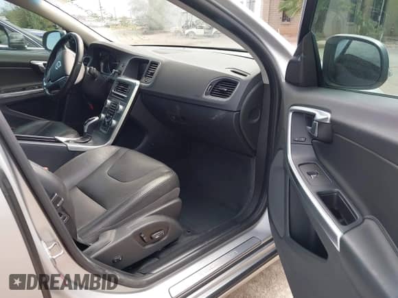 2017 Volvo S60 Inscription с VIN LYV402TK4HB134230, выставлен на аукционе IAAI как лот 43418033 с пробегом 92 192 миль миль и . История ставок и продаж доступна на DreamBid. Изображение 5.