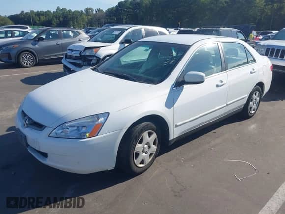 2005 Honda Accord LX с VIN 1HGCM55465A078764, выставлен на аукционе IAAI как лот 43251371 с пробегом 242 971 миль миль и . История ставок и продаж доступна на DreamBid. Изображение 2.