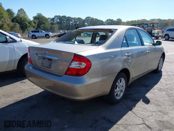 2004 Toyota Camry LE с VIN 4T1BF32K24U585097, выставлен на аукционе IAAI как лот 43463173 с пробегом 141 378 миль миль и . История ставок и продаж доступна на DreamBid. Изображение 4.