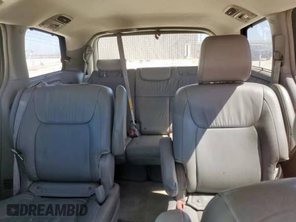 2010 Toyota Sienna XLE с VIN 5TDYK4CC3AS294874, выставлен на аукционе Copart как лот 85746225 с пробегом 178 594 миль миль и Списание • Salvage title. История ставок и продаж доступна на DreamBid. Изображение 10.