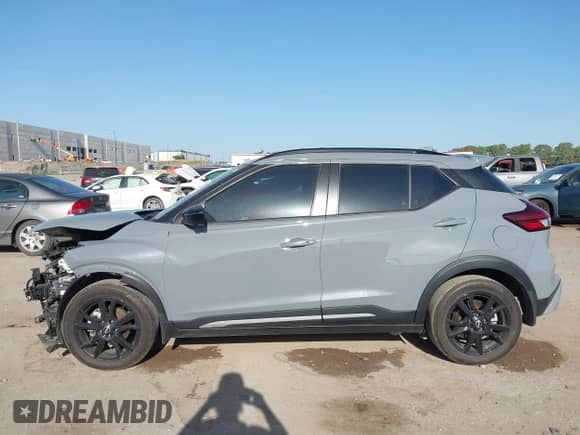 2024 Nissan Kicks SR с VIN 3N1CP5DV6RL532531, выставлен на аукционе IAAI как лот 42876068 с пробегом 28 774 миль миль и . История ставок и продаж доступна на DreamBid. Изображение 15.
