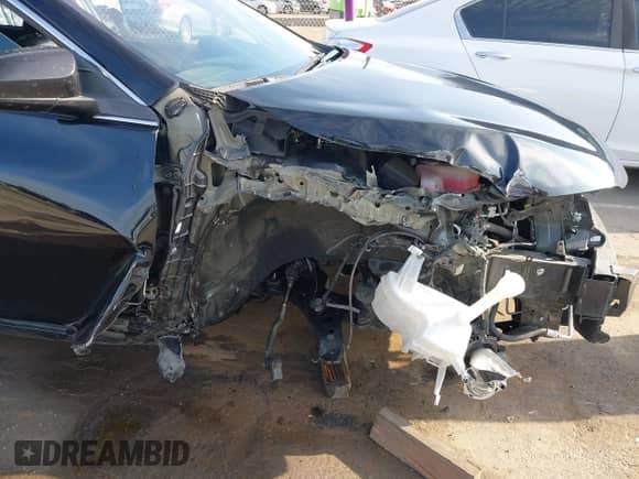 2016 Toyota Camry LE z VIN 4T1BD1FKXGU178346, wystawiony jako IAAI lot #43326000 z przebiegiem 133 869 mil mil oraz . Historia ofert i sprzedaży dostępna na DreamBid. Obrazek 18.