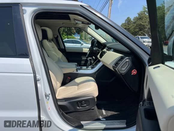 2018 Land Rover Range Rover Sport HSE with VIN SALWR2RK8JA801747, listed as a Copart auction lot 61385965 with 145,457 mi miles and Clean title. Bid and sale history available at DreamBid. Image 5.