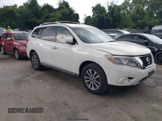 2013 Nissan Pathfinder SL with VIN 5N1AR2MM6DC678318, listed as a IAAI auction lot 42907849 with 123,886 mi miles and . Bid and sale history available at DreamBid. Image 1.